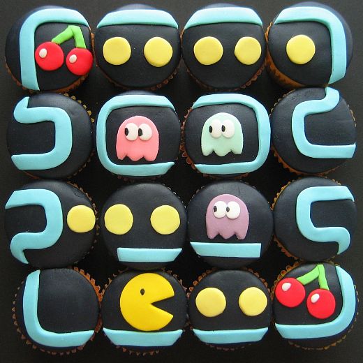 Pacman Cakes 1