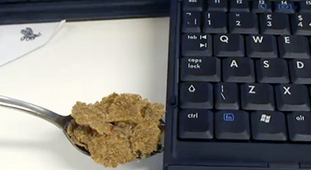 USB Stick als Cornflakes Löffel